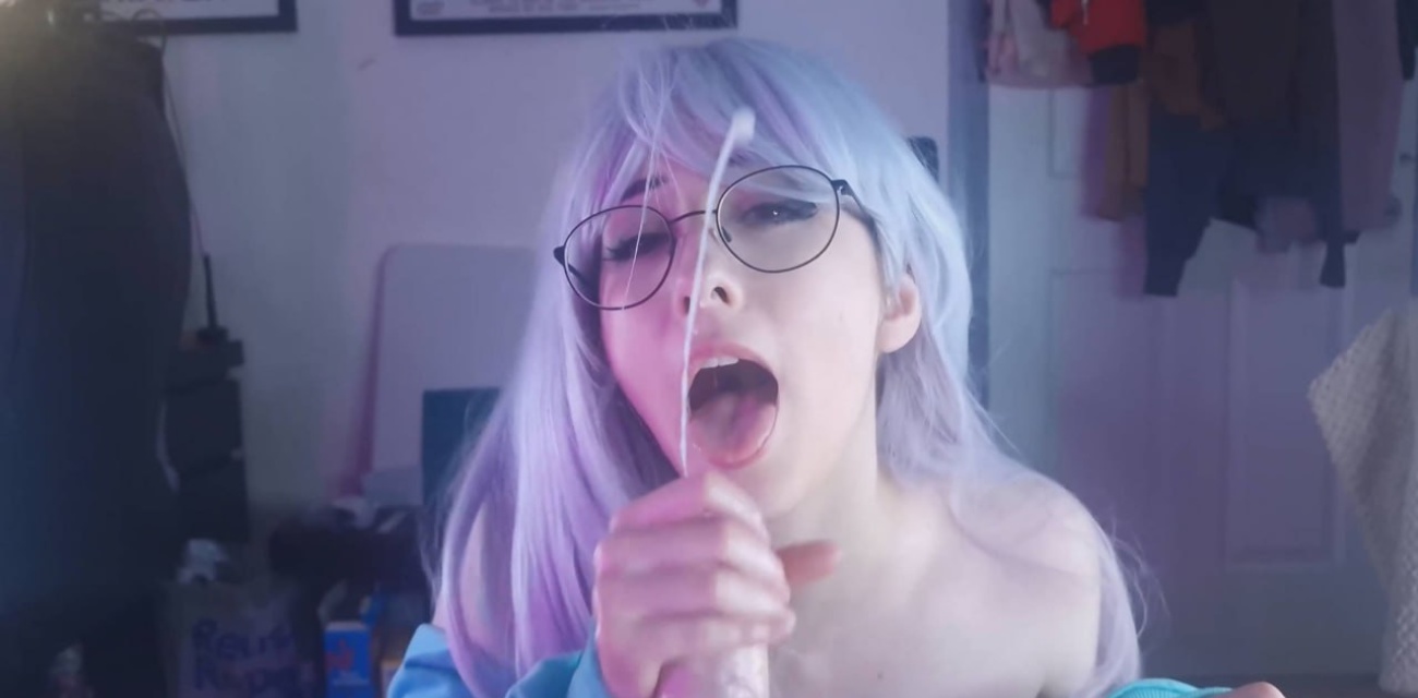 银发眼镜福利姬【MissMoons】沉浸式口交新作曝光，深喉吞吐巨根浓精颜射满脸撸点满满